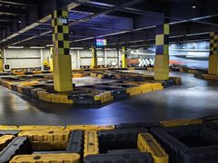 -极限PLAY运动娱乐新世界·团建派对潮玩休闲馆·室内蹦极高空游乐园