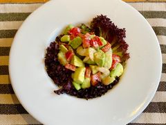 牛油果虾仁沙拉-兰特伯爵西餐厅·啤酒屋(方庄店)