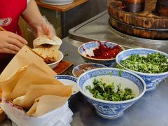 -曾笼笼牛肉饼