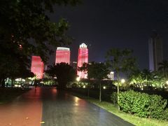 -万绿园