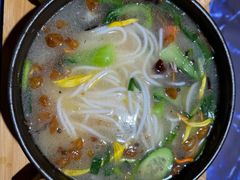 -建新园过桥米线(宝善街店)