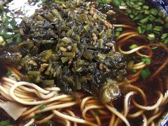 雪菜牛肉丝面-老新隆牛肉锅贴(新街口店)