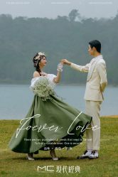 -现代经典婚纱摄影