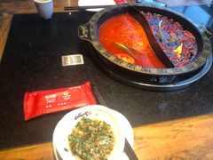 番茄鸳鸯锅-纸盐河码头火锅(十八梯店)