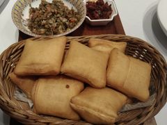 -巴特餐饮6加1音乐餐吧·新疆菜