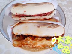 -清真马乐贝腊牛肉蛋黄菜夹馍(马蓉洒金桥店)
