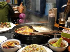 -两三事小郡肝串串香火锅(桂庙店)