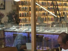 -猫的天空之城概念书店(印象城购物中心店)