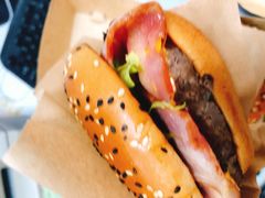 安格斯厚牛培根堡-麦当劳(塔园路店)