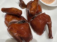 脆皮乳鸽-頂好酒家·经典粤菜(海信广场店)