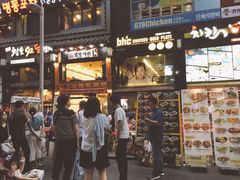 -BHC炸鸡(明洞总店)