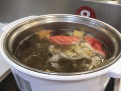 -百品聚旋转火锅(万德庄店)