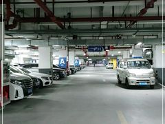 -绿地·新都会-地下停车场