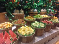 -雍和会海鲜姿造自助(湖东路店)