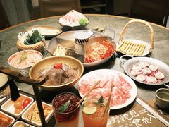 -山悦里 山野·鲜火锅(罗斯福广场店)