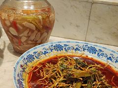 -忘情水鱼头·鲜鱼火锅(滨江中路店)