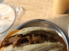 普通腊汁肉夹馍-樊记腊汁肉(竹笆市总店)