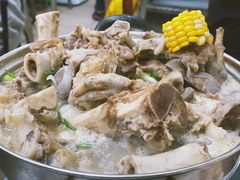 招牌骨头煲-凤城康记饭店
