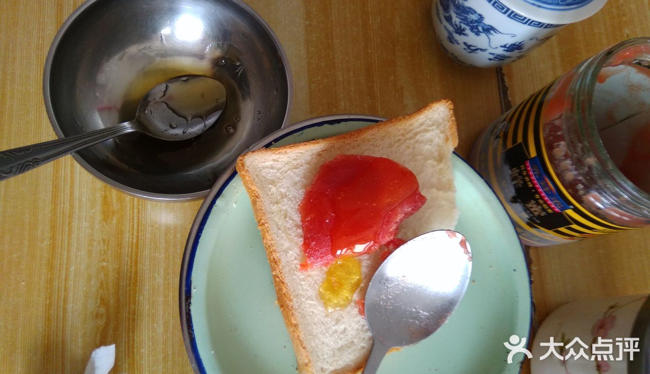 咸味面包都在大促，各买了些。尤其是吐司片