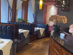 -八府香鸭·啫啫煲(华山路店)