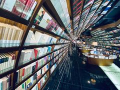 -钟书阁(珍园店)