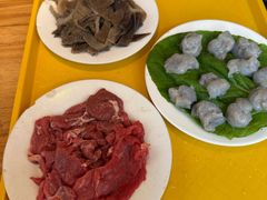 -苗伯妈酸汤火锅