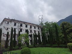 -四川汶川特大地震漩口中学遗址