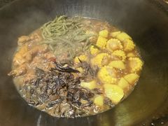 -万里闯关东铁锅炖菜馆(高新旗舰店)