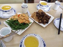 -农夫大盘鸡(经八路总店)