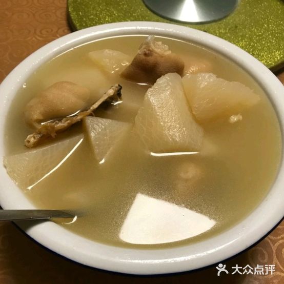 虾佬海鲜食店