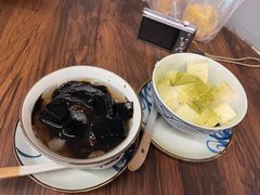 -三圣居有茶铺(日区郝梦龄路店)