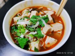 -薛记襄阳香辣牛肉面(平安路店)