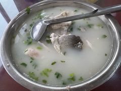 -雪湖煜辰鱼头老店(雪野湖店)
