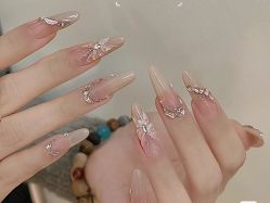 -安吉拉·纤纤玉指美甲美睫创意中心