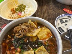 -丽丽三鲜螺蛳粉(田林路店)