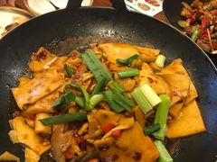 -钟掌勺忘不了地道湘菜(新天地假日广场店)