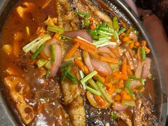 -鸣记脆皮烤鱼·海鲜烤鱼(三八广场店)