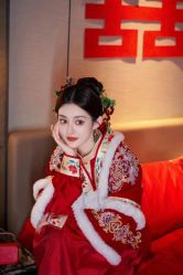 -Lady  Jane高端婚纱礼服馆