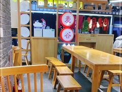 -呷佬·长沙手工米粉(金沙江路店)