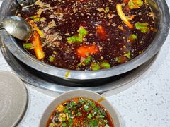 全红味锅底-肖肖酸萝卜鱼火锅(总店)