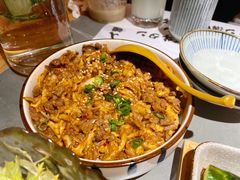 芝士牛肉饭-炉太郎日式烧肉店(华贸店)
