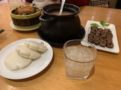 -莲餐厅·湖北菜·潜江小龙虾店(愚园路店)