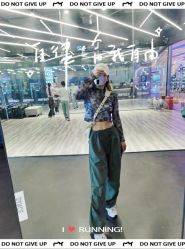-CASTER跳舞俱乐部