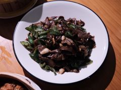 -莲餐厅·湖北菜·潜江小龙虾店(愚园路店)