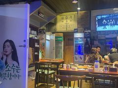 -上海虹桥中心爱琴海亚朵S酒店