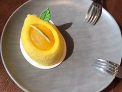 -星巴克臻选(上海虹桥新天地三店)