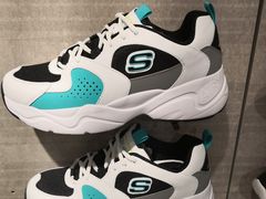 -斯凯奇(西安曲江大悦城店)