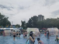 -欢乐水魔方水世界
