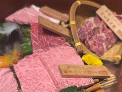 -山川小町·极番烧肉(新地假日广场店)