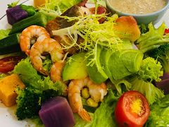 三文鱼牛油果沙拉-丽莎沙拉轻食餐厅(国贸店)